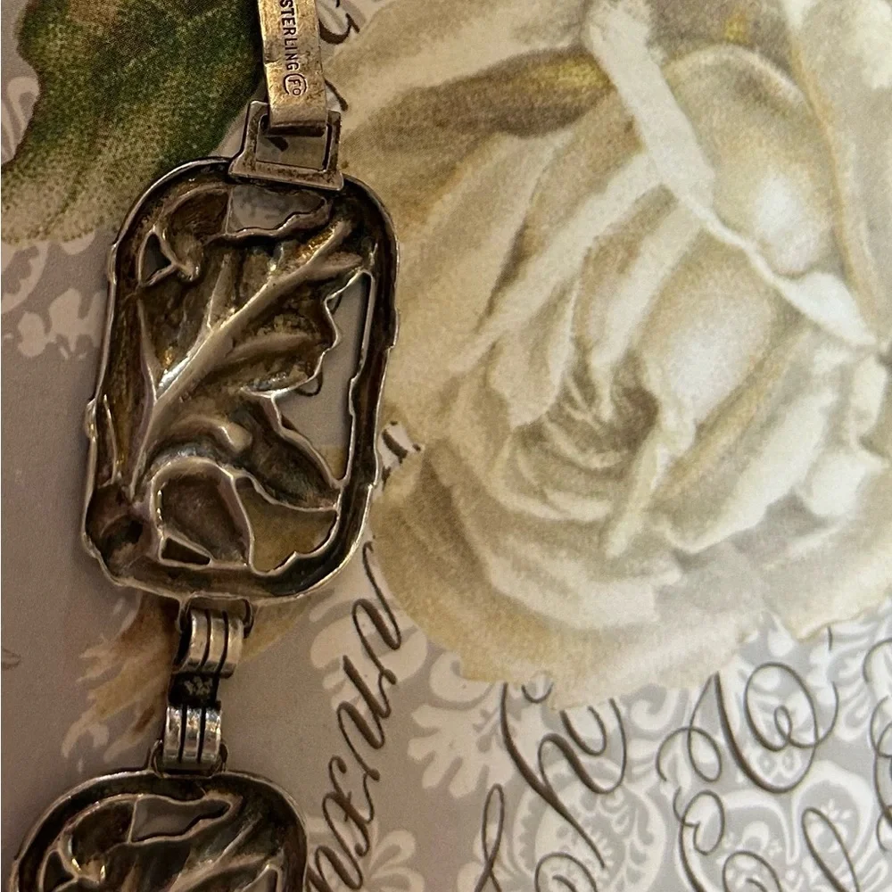 Stunning vintage  DANECRAFT STERLING acorn panel bracelet